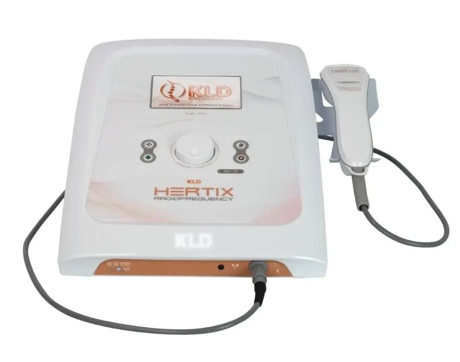 Aparelho Hertix Smart da KLD Biosistemas, com tela colorida e peça de mão de radiofrequência