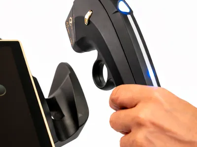 Transdutor Linear Microfocado do Trinity GO, com indicador luminoso azul
